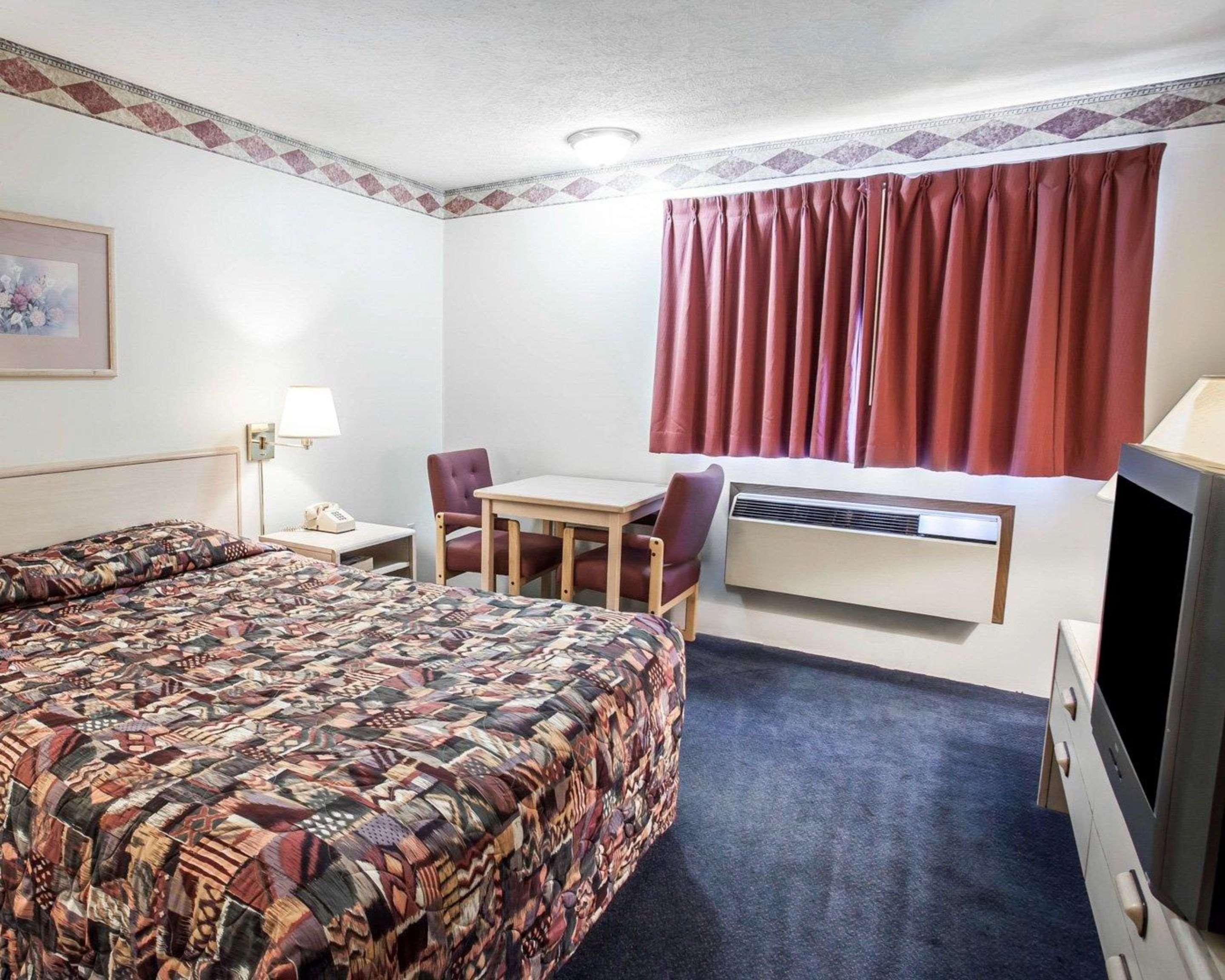 Rodeway Inn & Suites Spokane Valley Esterno foto