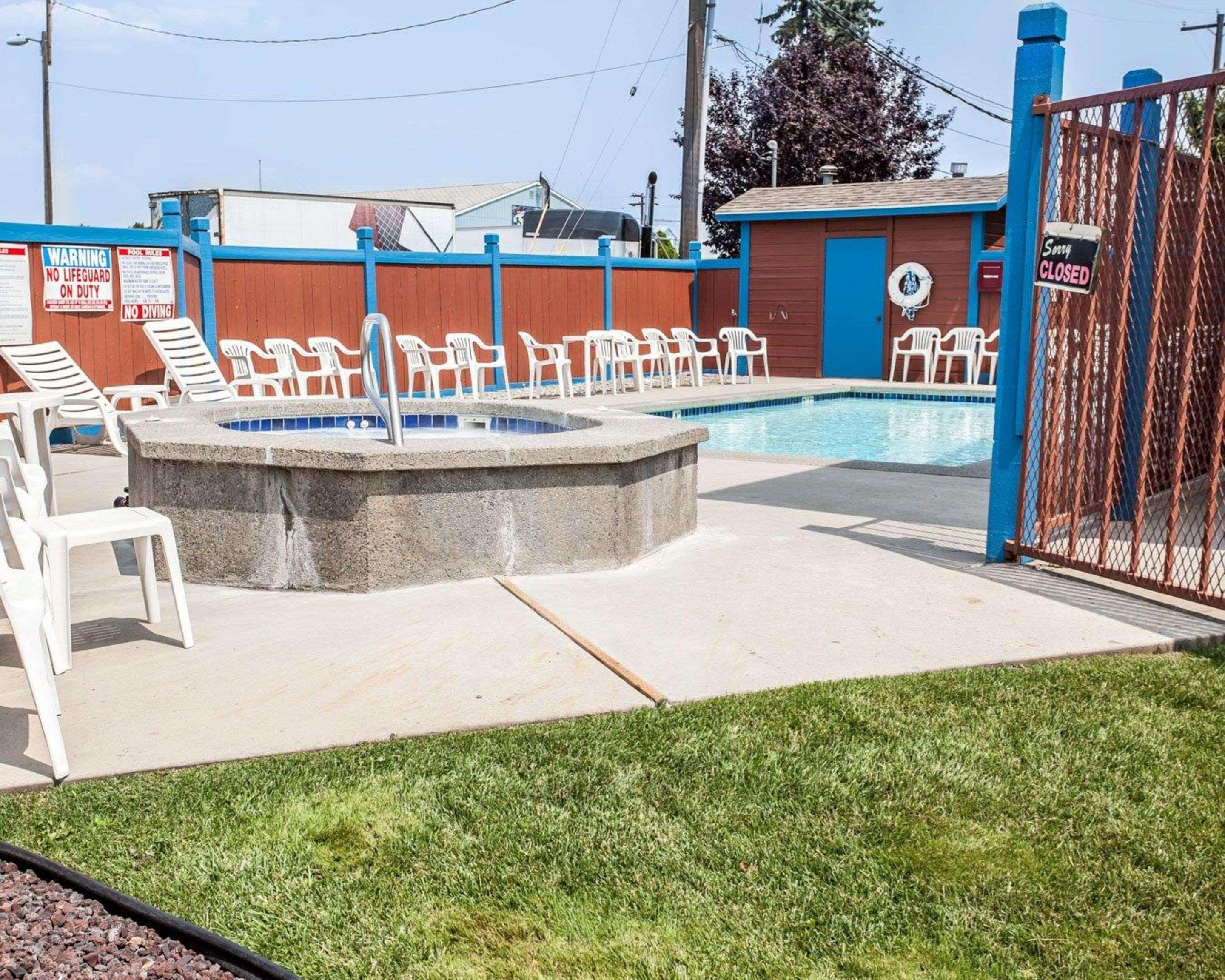 Rodeway Inn & Suites Spokane Valley Esterno foto